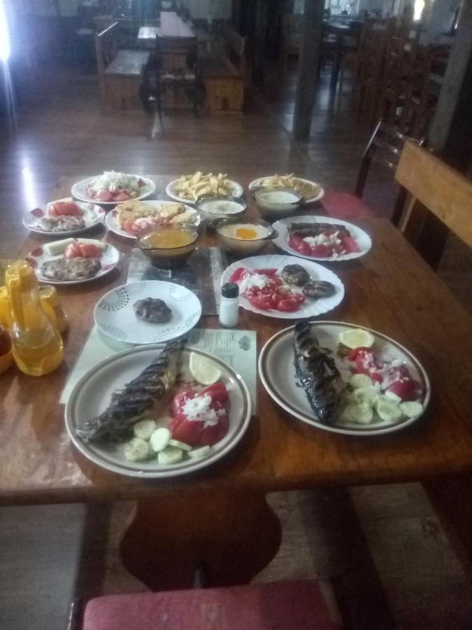 Family Hotel Shisharka Батак Экстерьер фото