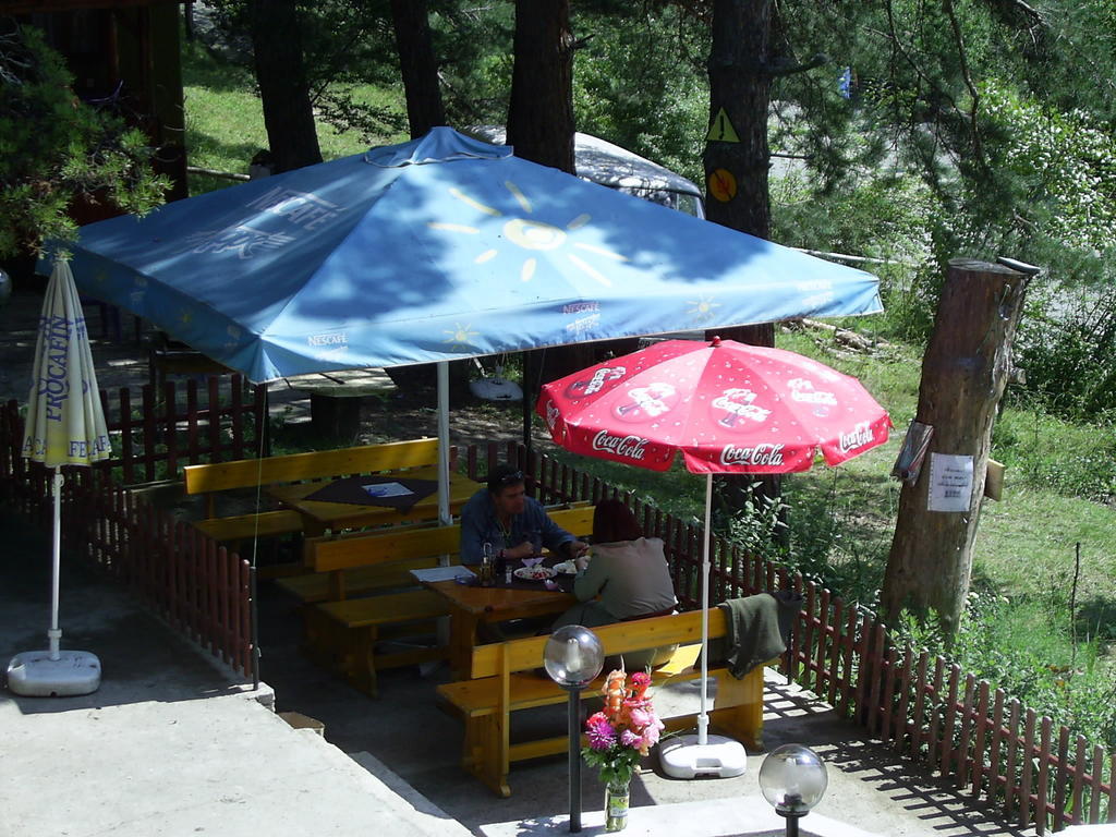 Family Hotel Shisharka Батак Экстерьер фото