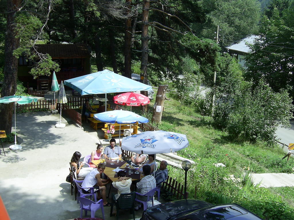 Family Hotel Shisharka Батак Экстерьер фото