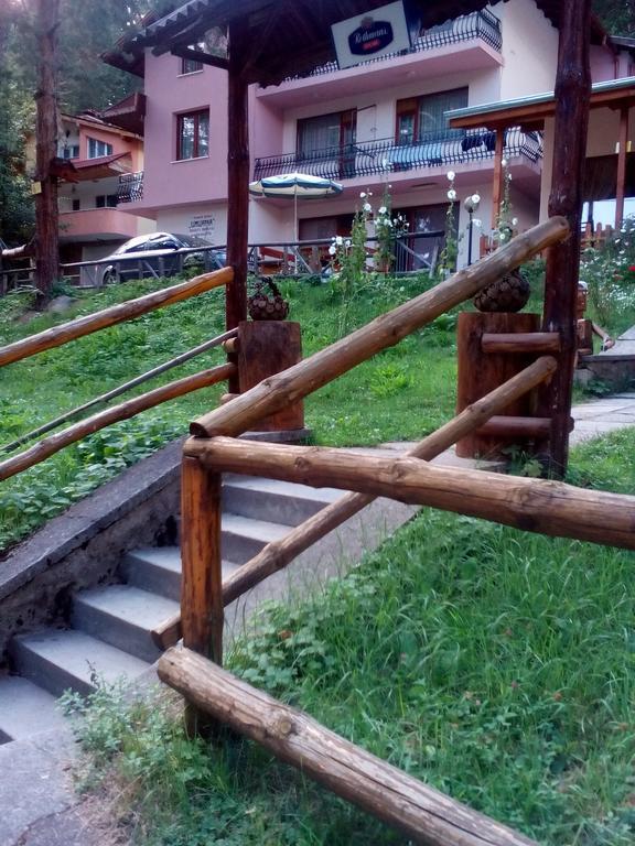 Family Hotel Shisharka Батак Экстерьер фото