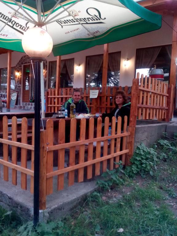 Family Hotel Shisharka Батак Экстерьер фото